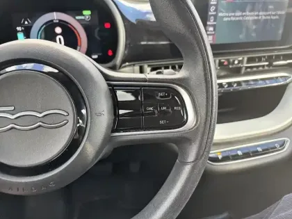 Photo 19 Fiat 500  e 95 ch Action