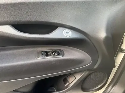 Photo 24 Fiat 500  e 95 ch Action