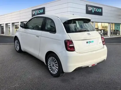 Photo 29 Fiat 500  e 95 ch Action