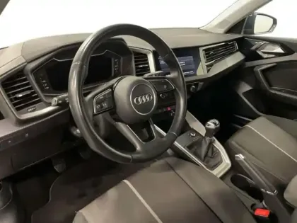 Photo 18 Audi A1 30 TFSI 110 ch BVM6 Design