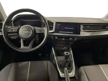 Photo 17 Audi A1 30 TFSI 110 ch BVM6 Design