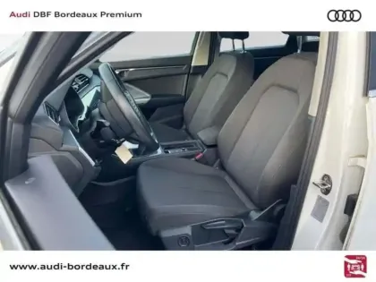 Photo 9 Audi Q3 35 TFSI 150 ch Design