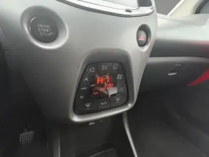 Photo 16 Toyota Aygo 1.0 VVT-i x-play