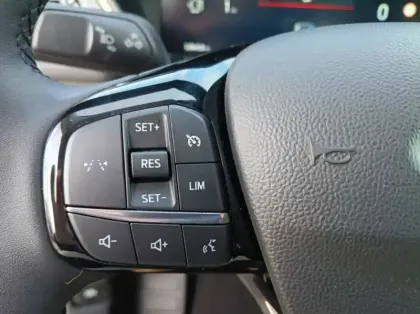 Photo 16 Ford Kuga 2.5 Duratec 180ch Hybrid FlexiFuel Titanium Powershift