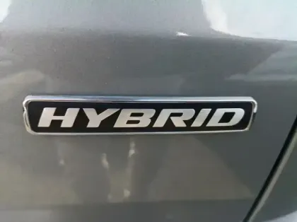 Photo 14 Ford Kuga 2.5 Duratec 180ch Hybrid FlexiFuel Titanium Powershift