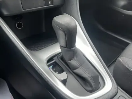 Photo 15 Toyota Yaris Hybride 116h Design