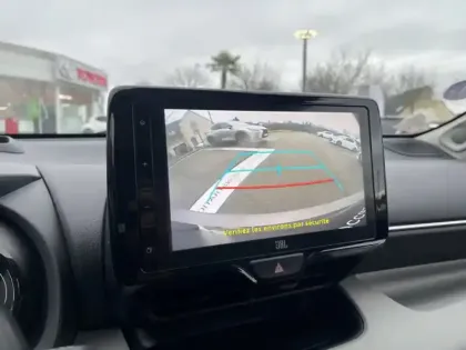 Photo 13 Toyota Yaris Hybrid Iconic 1.5 116 ch