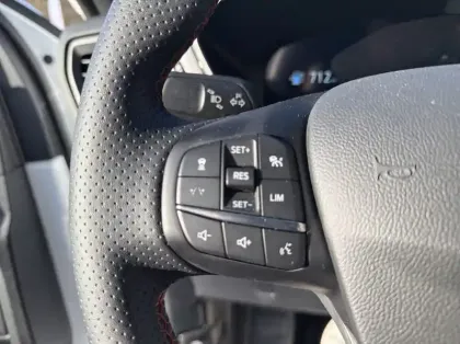 Photo 15 Ford Kuga 2.5 Duratec 180ch Hybrid FlexiFuel ST-Line X Powershift