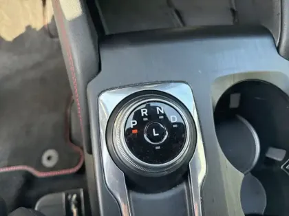 Photo 7 Ford Kuga 2.5 Duratec 180ch Hybrid FlexiFuel ST-Line X Powershift