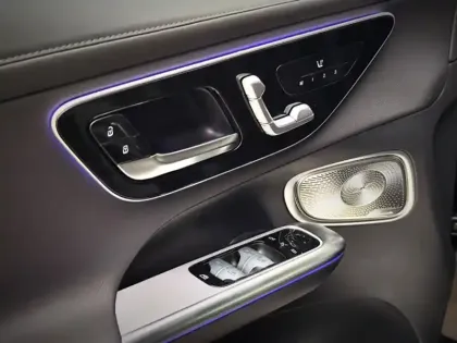 Photo 53 Mercedes Classe GLC 300 de Hybrid EQ 4MATIC AMG Line +