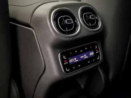 Photo 57 Mercedes Classe GLC 300 de Hybrid EQ 4MATIC AMG Line +