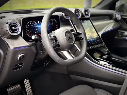 Photo 47 Mercedes Classe GLC 300 de Hybrid EQ 4MATIC AMG Line +