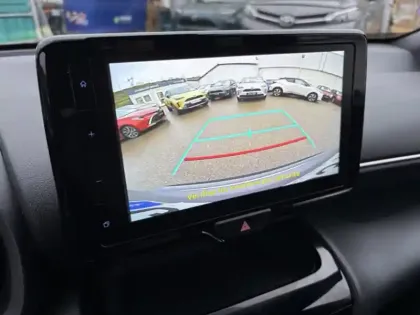 Photo 18 Toyota Yaris 1.5 HYBRID 116H DESIGN AWD AUTO