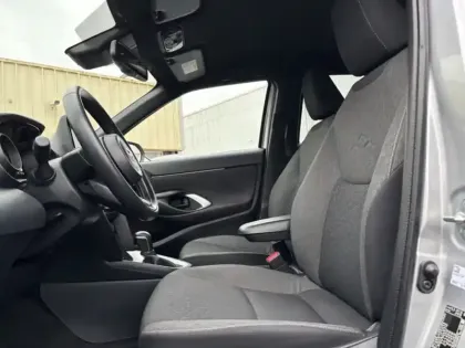 Photo 14 Toyota Yaris 1.5 HYBRID 116H DESIGN AWD AUTO