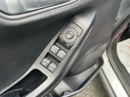 Photo 5 Ford Puma 1.0 Flexifuel 125ch S&S mHEV ST-Line