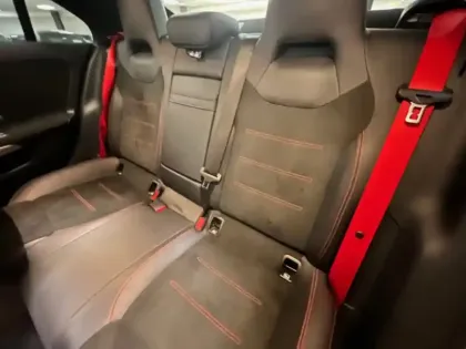 Photo 13 Mercedes CLA Coupé AMG 35 4MATIC