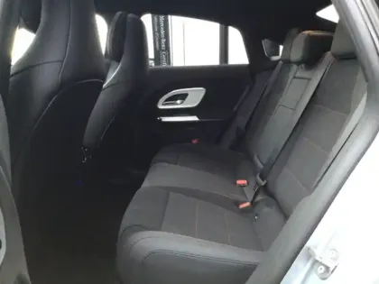 Photo 15 Mercedes CLA Coupe 200 AMG Line