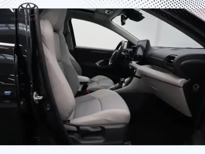 Photo 26 Toyota Yaris Hybride 116h Iconic