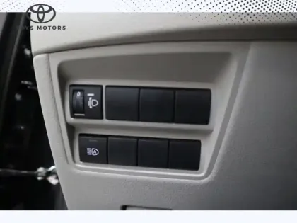 Photo 14 Toyota Yaris Hybride 116h Iconic