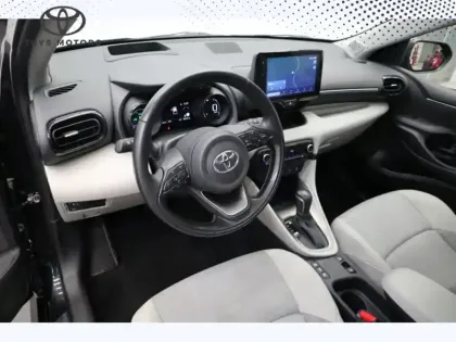 Photo 10 Toyota Yaris Hybride 116h Iconic