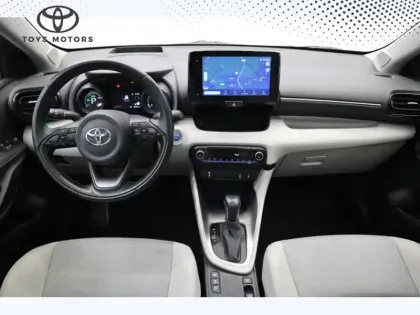 Photo 17 Toyota Yaris Hybride 116h Iconic