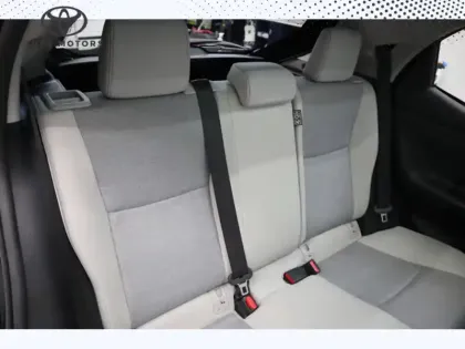 Photo 23 Toyota Yaris Hybride 116h Iconic