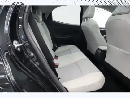 Photo 24 Toyota Yaris Hybride 116h Iconic