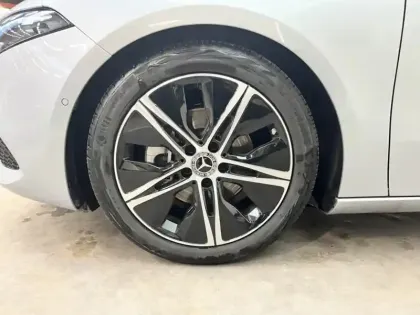 Photo 8 Mercedes Classe A 180 Progressive Line