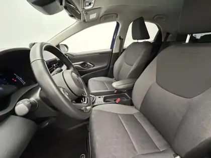 Photo 18 Toyota Yaris Hybride 116h Design MC24