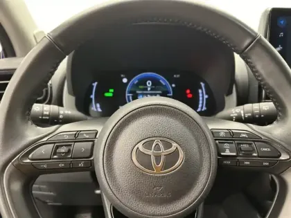 Photo 12 Toyota Yaris Hybride 116h Design MC24