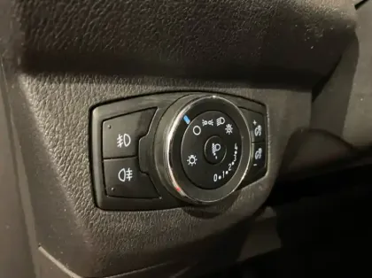 Photo 5 Ford Tourneo Courier 1.0E 100ch Titanium