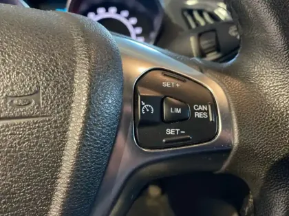 Photo 15 Ford Tourneo Courier 1.0E 100ch Titanium