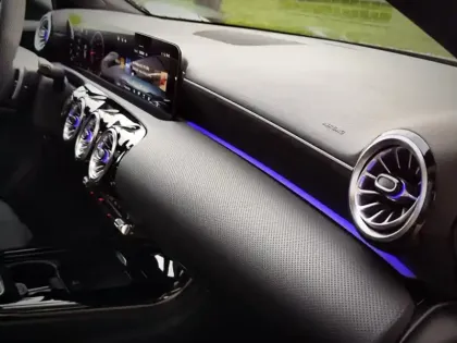 Photo 51 Mercedes Classe A 200 d Star Edition