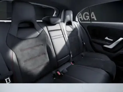 Photo 38 Mercedes Classe A 200 d Star Edition