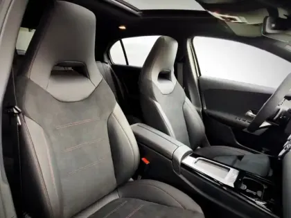 Photo 50 Mercedes Classe A 200 d Star Edition