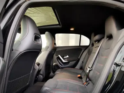 Photo 54 Mercedes Classe A 200 d Star Edition