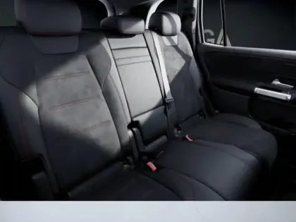 Photo 38 Mercedes GLB 200 d AMG Line