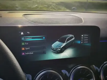 Photo 59 Mercedes GLB 200 d AMG Line