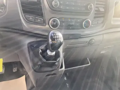 Photo 7 Ford Transit Châssis CCb P350 L2 2.0 EcoBlue 170ch S&S Trend Business