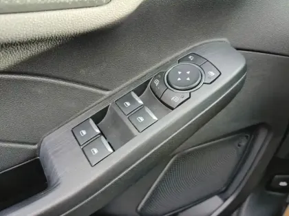 Photo 5 Ford Kuga 2.5 Duratec 243ch Hybride Rechargeable ST-Line X Powershift