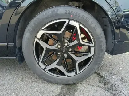 Photo 13 Ford Kuga 2.5 Duratec 243ch Hybride Rechargeable ST-Line X Powershift