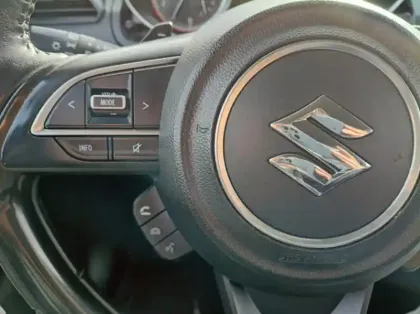 Photo 20 Suzuki Swift 1.2 Dualjet Hybrid 83ch Pack Auto
