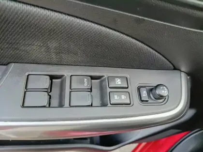 Photo 5 Suzuki Swift 1.2 Dualjet Hybrid 83ch Pack Auto