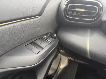 Photo 14 Toyota Yaris Hybride 1.5 HYBRID 116H TRAIL AUTO