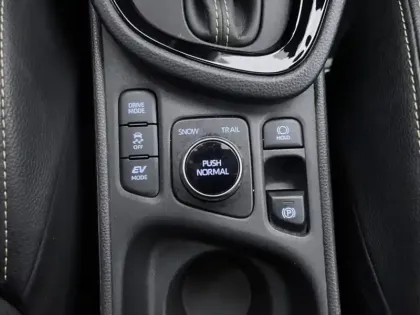 Photo 22 Toyota Yaris Hybride 1.5 HYBRID 116H TRAIL AWD AUTO