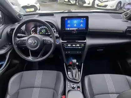 Photo 13 Toyota Yaris Hybride 1.5 HYBRID 116H TRAIL AWD AUTO