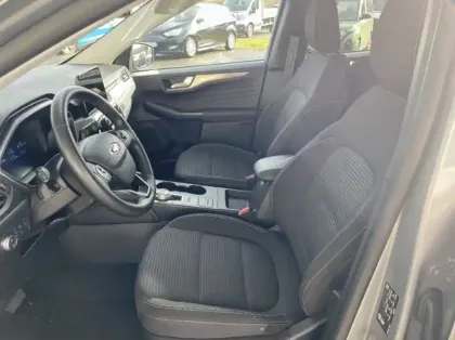 Photo 9 Ford Kuga 2.5 Duratec 190ch FHEV E85 Titanium BVA