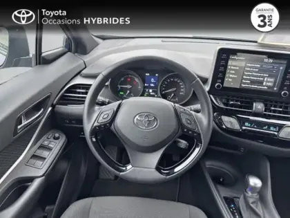 Photo 23 Toyota C-HR  1.8 Hybride 122ch Dynamic Ultimate E-CVT