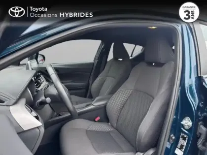 Photo 10 Toyota C-HR  1.8 Hybride 122ch Dynamic Ultimate E-CVT