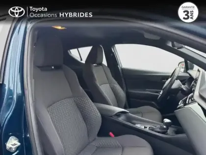 Photo 20 Toyota C-HR  1.8 Hybride 122ch Dynamic Ultimate E-CVT